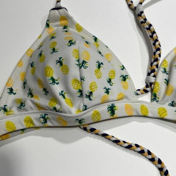 Victoria’s Secret Pineapple Print Bikini Top - Picture 4 of 4